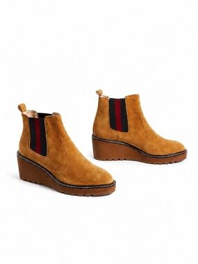Cecelia New York Gemma Suede Wedge Chelsea Ankle Boots Tan Camel Size 9 EUC!
